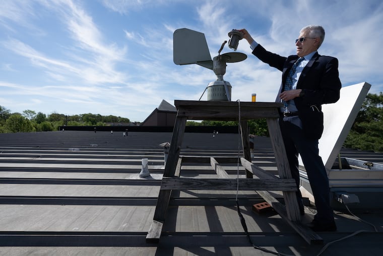Allergist Donald Dvorin collects a pollen sample from a trap on the roof above his practice in Mount Laurel. It's a first step in a labor-intensive process that evidently isn't appealing to many colleagues these days.