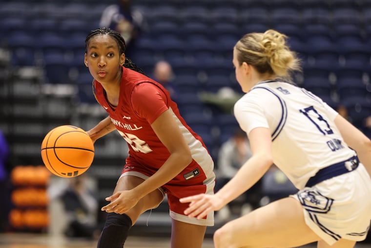 St. Joe's guard Kaylinn Bethea during the game against La Salle on Wednesday.