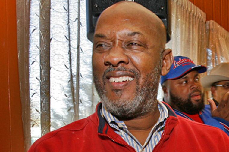 Pennsylvania State Rep. Dwight Evans at a 2010 Election Day lunch. Some members of City Council said a report that outlined backroom political dealings of Evans and former School Reform Commission Chairman Robert L. Archie Jr. over a school contract described the usual course of politics in the Philadelphia. (Alejandro A. Alvarez / Staff Photographer)