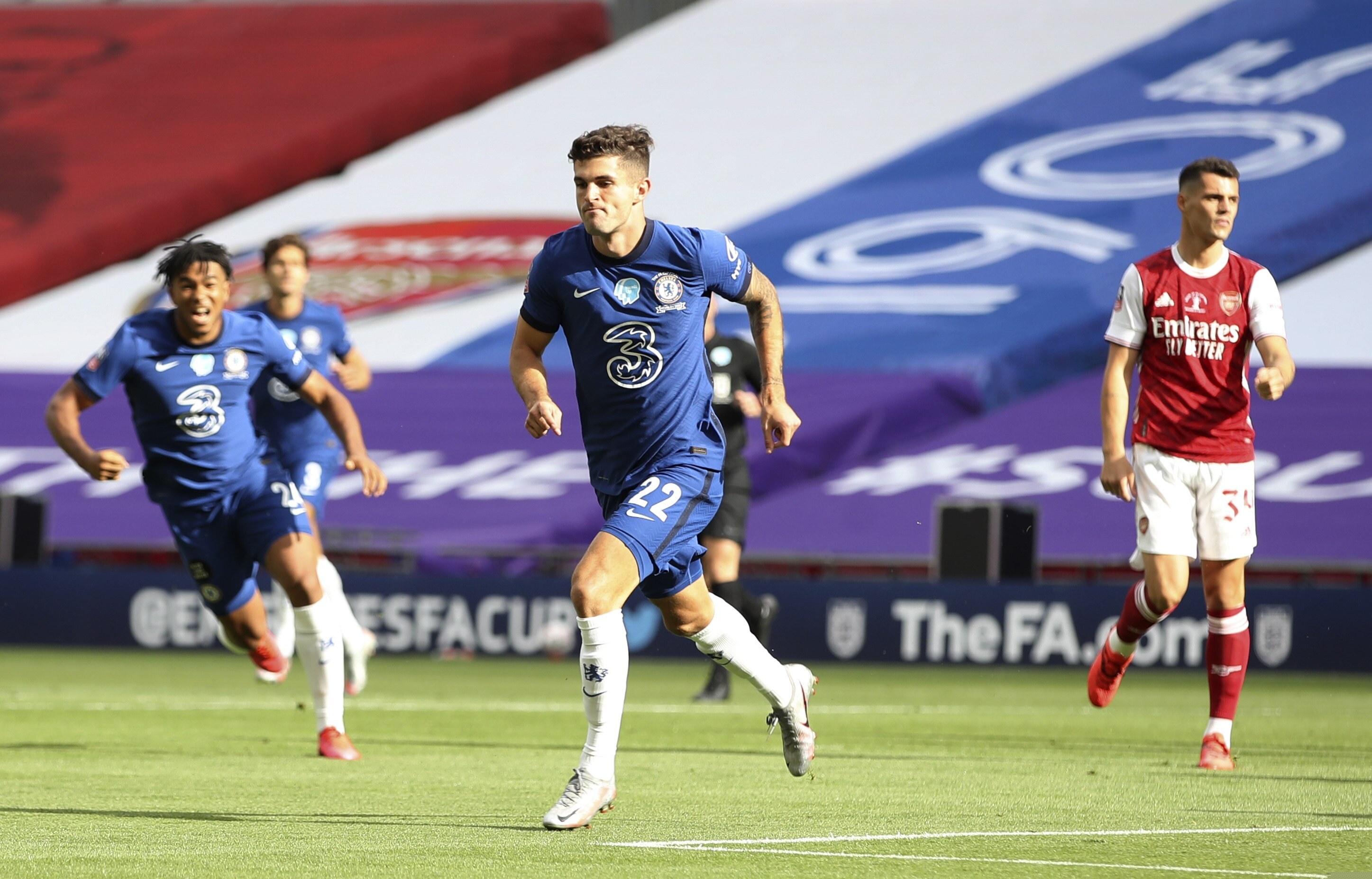 Hershey native Christian Pulisic, center, will wear the famed No. 10 jersey for Chelsea this season.