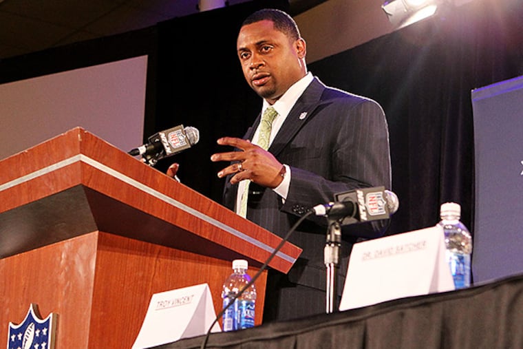 Former Eagles star Troy Vincent. (Doug Benc/AP)