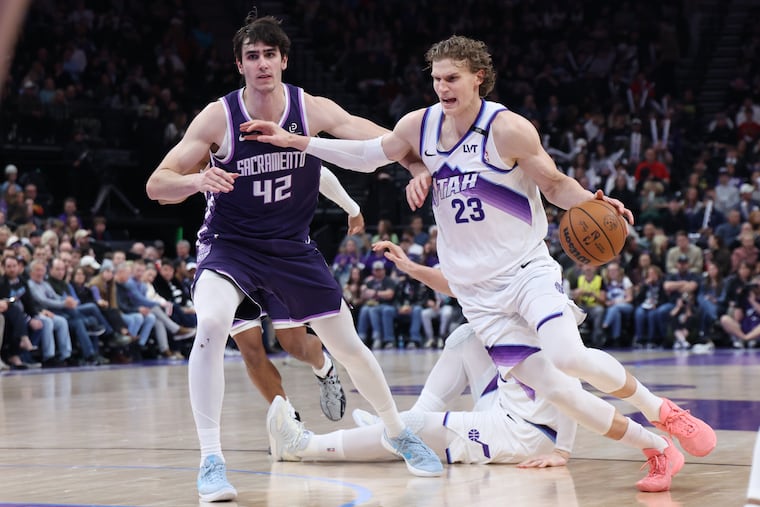 The Jazz did not play stars Lauri Markkanen (right) and Jaren Jackson Jr. in the fourth quarter of recent close games.