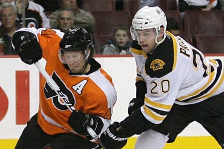 The Flyers were 2-1-1 against the Bruins during the regular season. (Yong Kim / Staff file photo)