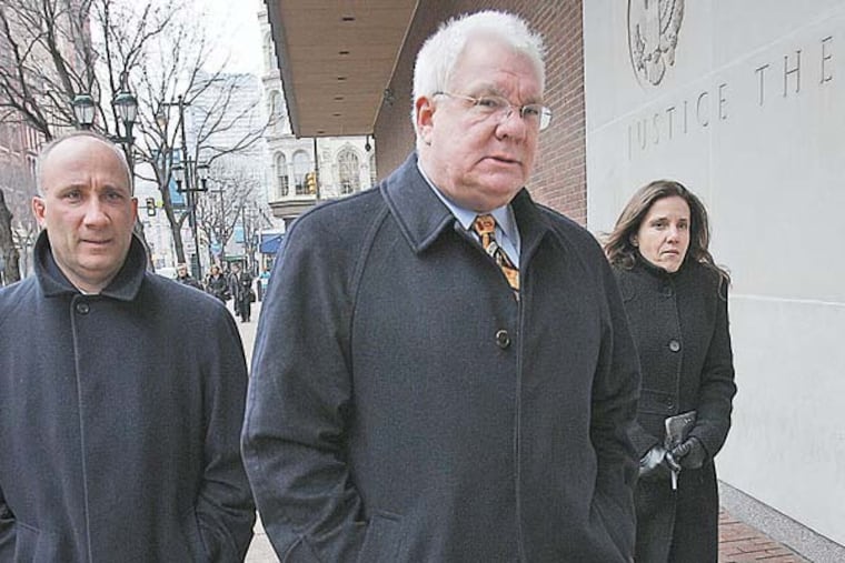 Picture of Ed Jacobs,(center) defense attorney in the alleged organized crime trial at U.S. Courthouse at 6th and Market St. in center city Philadelphia on Tuesday, February 5, 2013. ( ALEJANDRO A. ALVAREZ / STAFF PHOTOGRAPHER )