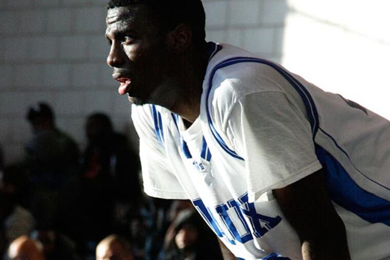 Rysheed Jordan (center), the nation's top high school guard, has committed to St. John's. (Shumita Basu/Staff Photographer)