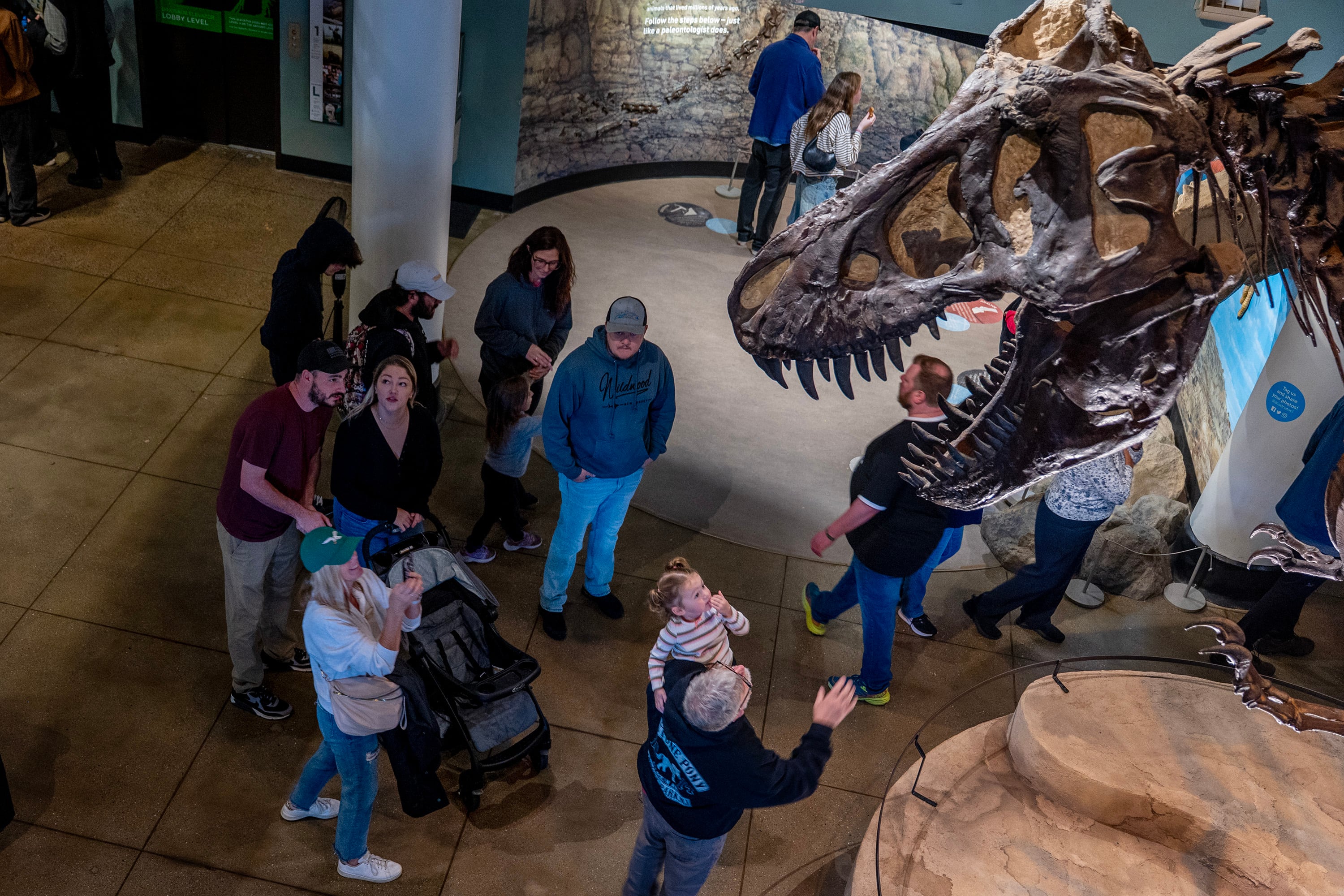 A final day at the Academy of Natural Sciences bring tears, nostalgia and disbelief