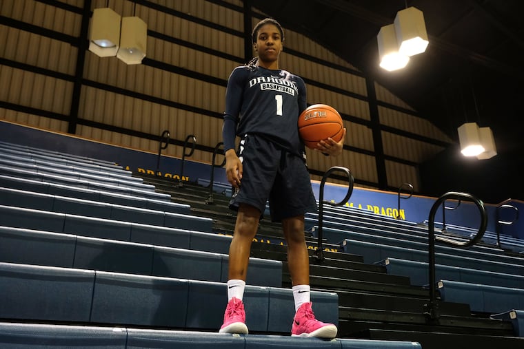 Drexel guard Keishana Washington scored 25 points against William & Mary on Friday, leading the Dragons to their 12th consecutive win.