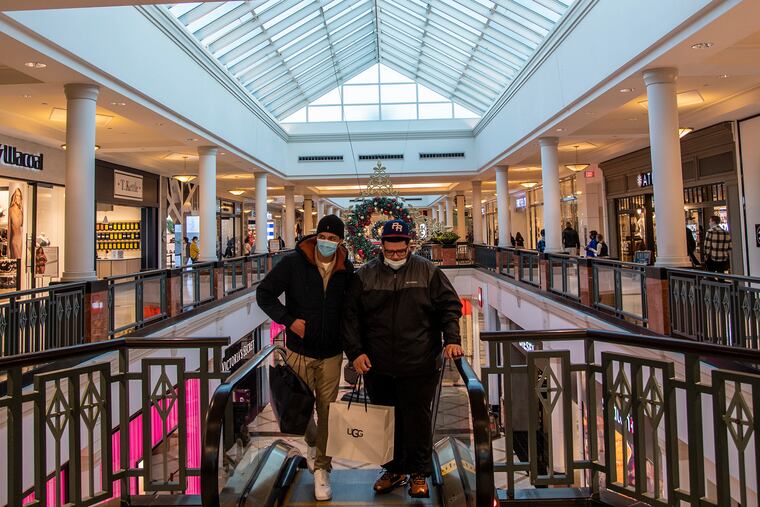 Shoppers at the King of Prussia Mall on Black Friday.