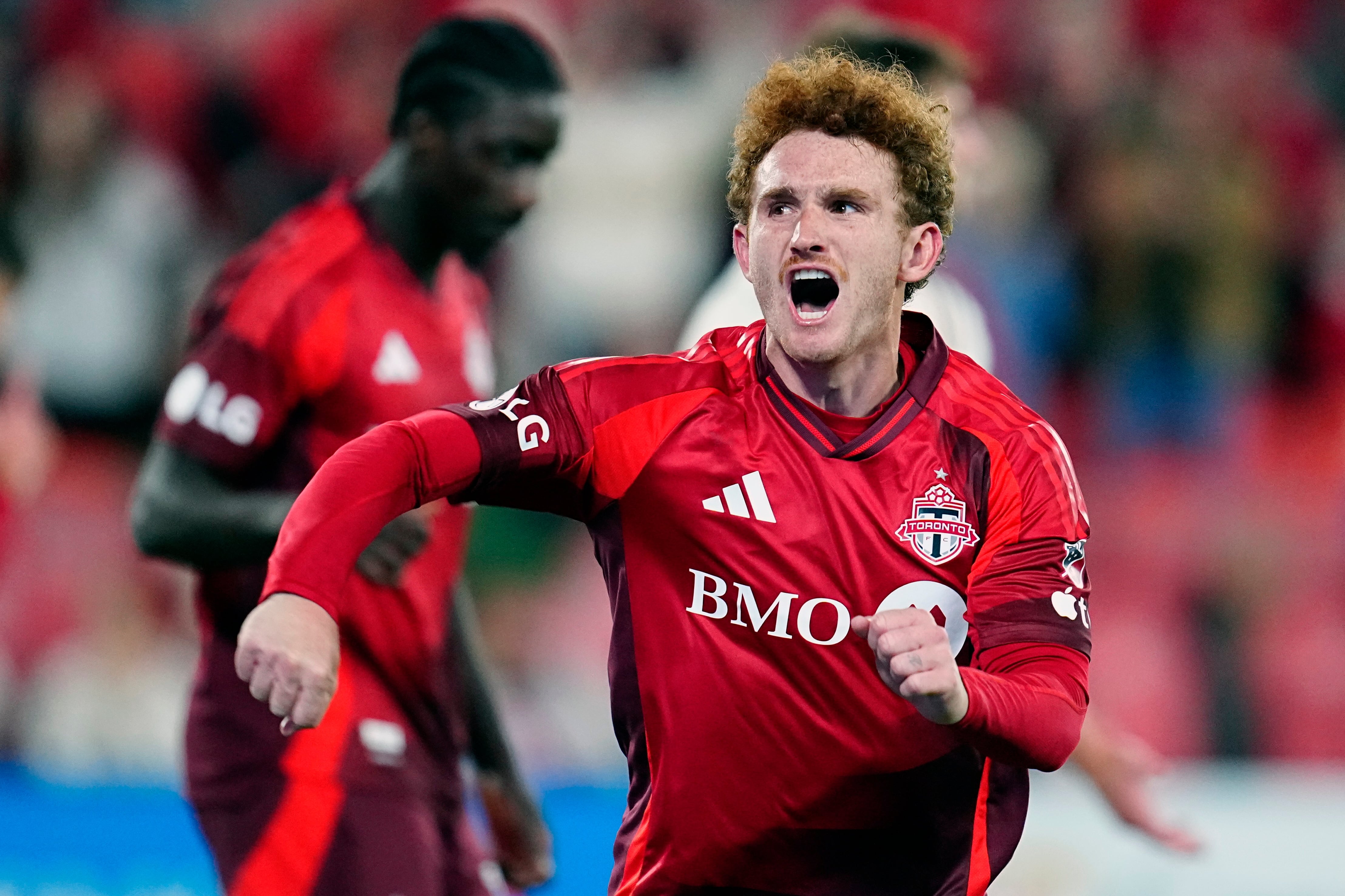 Josh Sargent scores go-ahead goal in 86th minute to help Toronto FC beat D.C. United 2-1