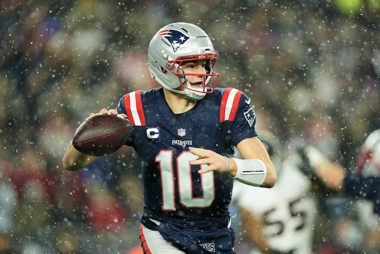 New England Patriots quarterback Drake Maye (10) passes against the Houston Texans during the second half of an NFL divisional playoff football game, Sunday, Jan. 18, 2026, in Foxborough, Mass. (AP Photo/Robert F. Bukaty)