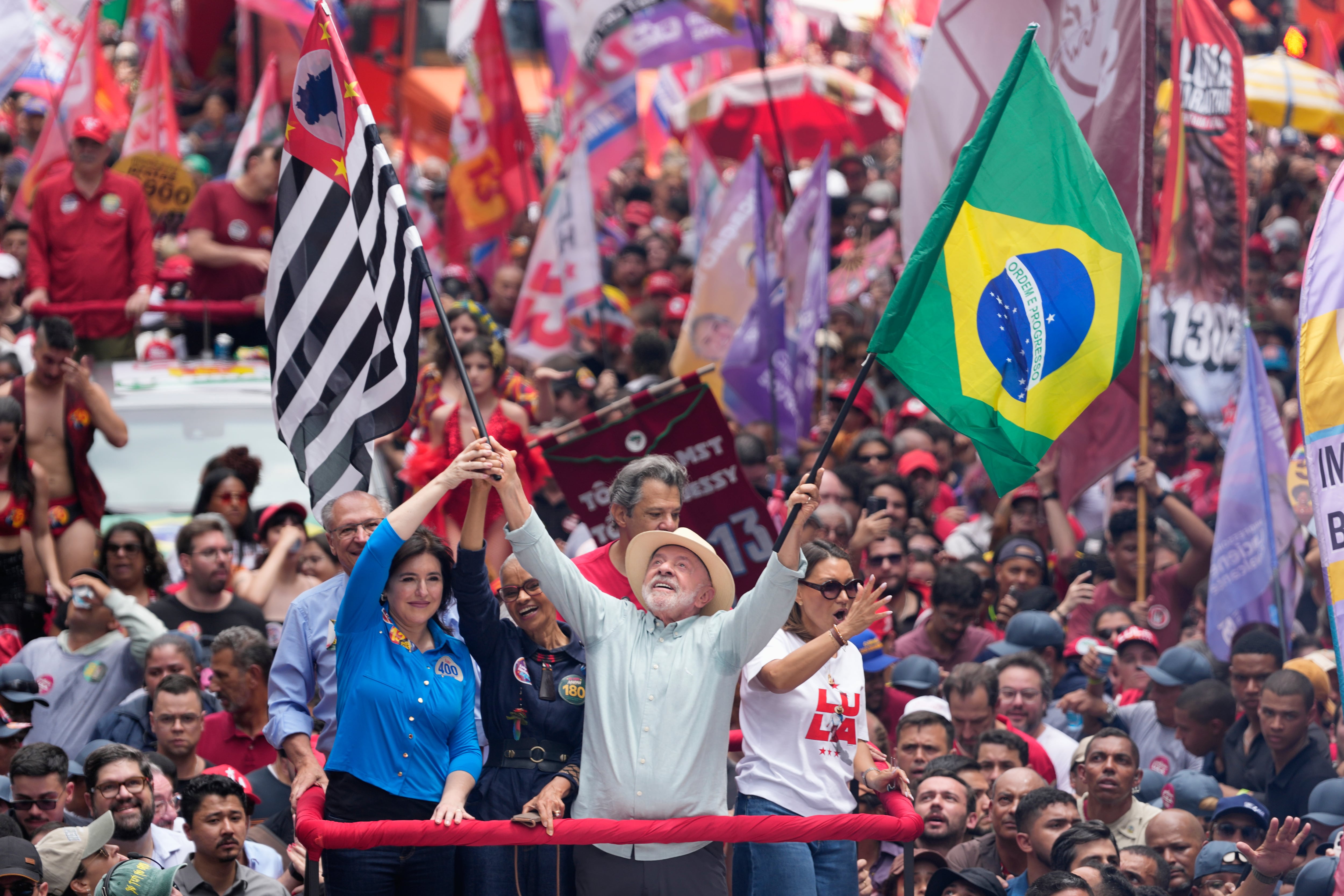Presidential Candidates Make Final Push in Sao Paulo Ahead of Election