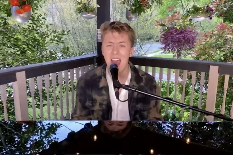 Narberth's Louis Knight performs Coldplay's "In My Place" from his front porch on ABC's "American Idol" after making the show's Top 10 earlier this month.
