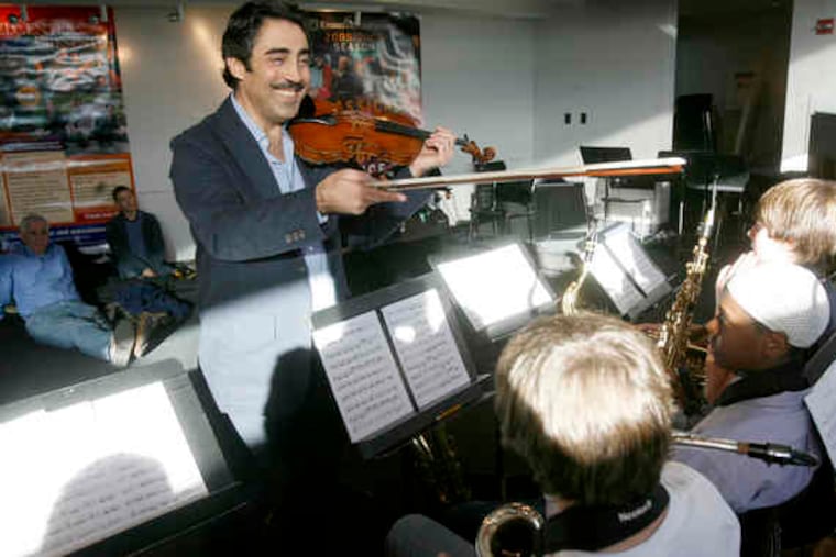 "One of the reasons the melody is so rich in Arabic music is because of this quality called microtonality," says acclaimed Palestinian American musician Simon Shaheen. He led a master class yesterday in Philadelphia with teen musicians.