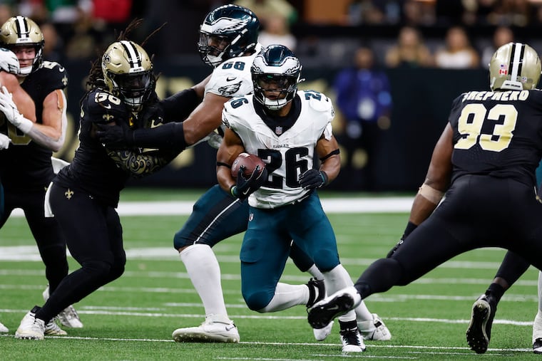 Philadelphia Eagles running back Saquon Barkley scored on a 65-yard run in the fourth quarter.
