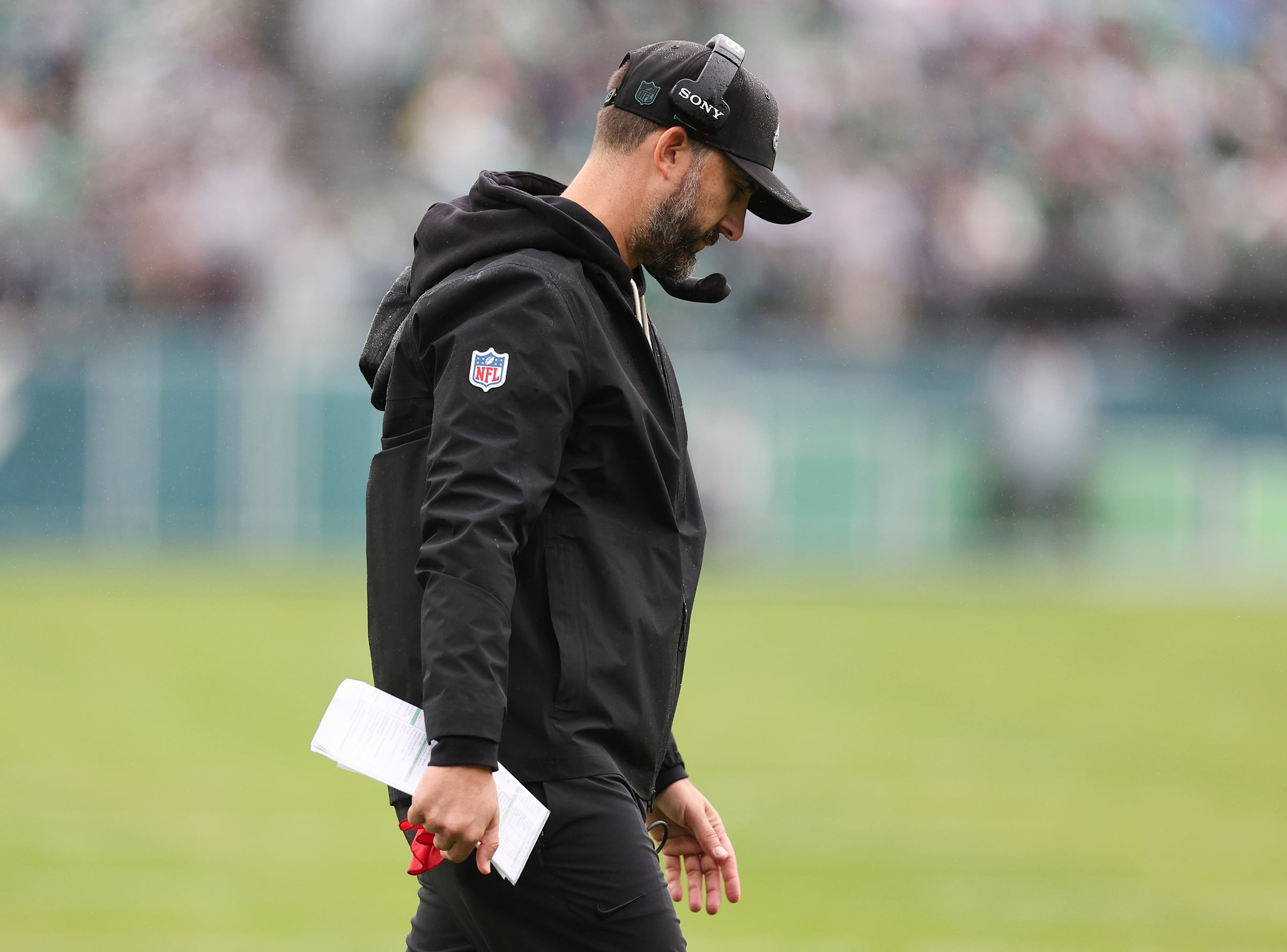 Nick Sirianni went for it. Failed. Now the Eagles are a team in crisis after 24-20 collapse against the Rams.