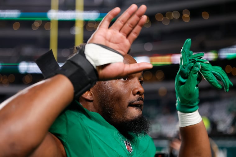 Eagles linebacker Nakobe Dean leaving the field after the victory over the Jacksonville Jaguars on Nov. 3.
