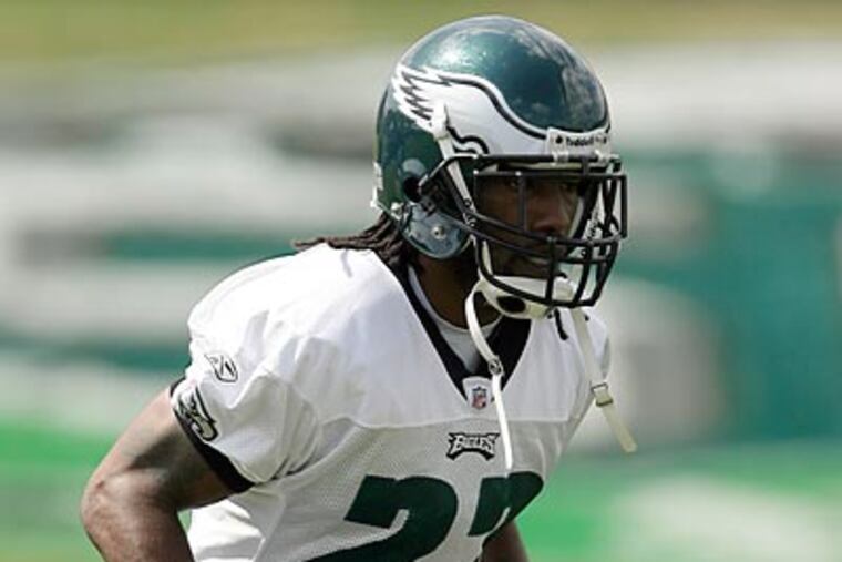 The Eagles' secondary will be tested by the Bengals' wide receivers, especially if Asante Samuel sits out. (Yong Kim / Staff Photographer)