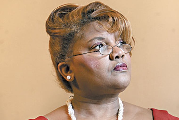 Violet Sutton-Lawson said she “found nothing but sorrow in my heart” over problems at S. Phila. High. (BONNIE WELLER / Staff Photographer)