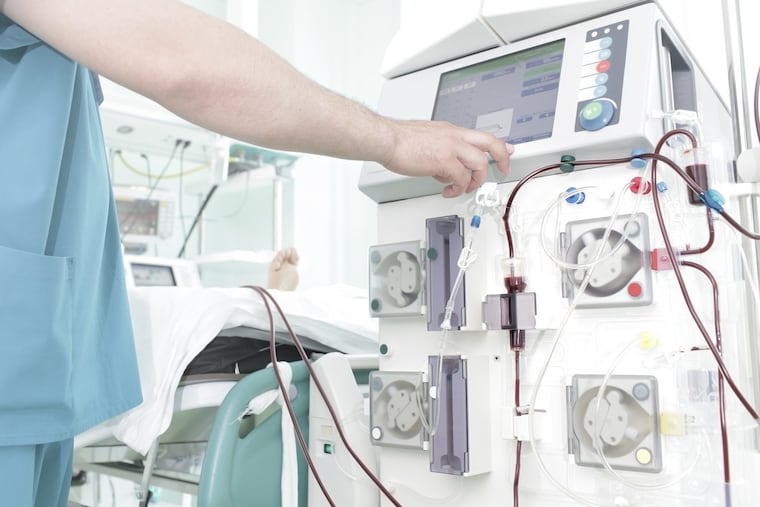 Private insurers paid four times as much as Medicare and Medicaid for dialysis treatments from DaVita, according to new analysis by UCLA researchers.