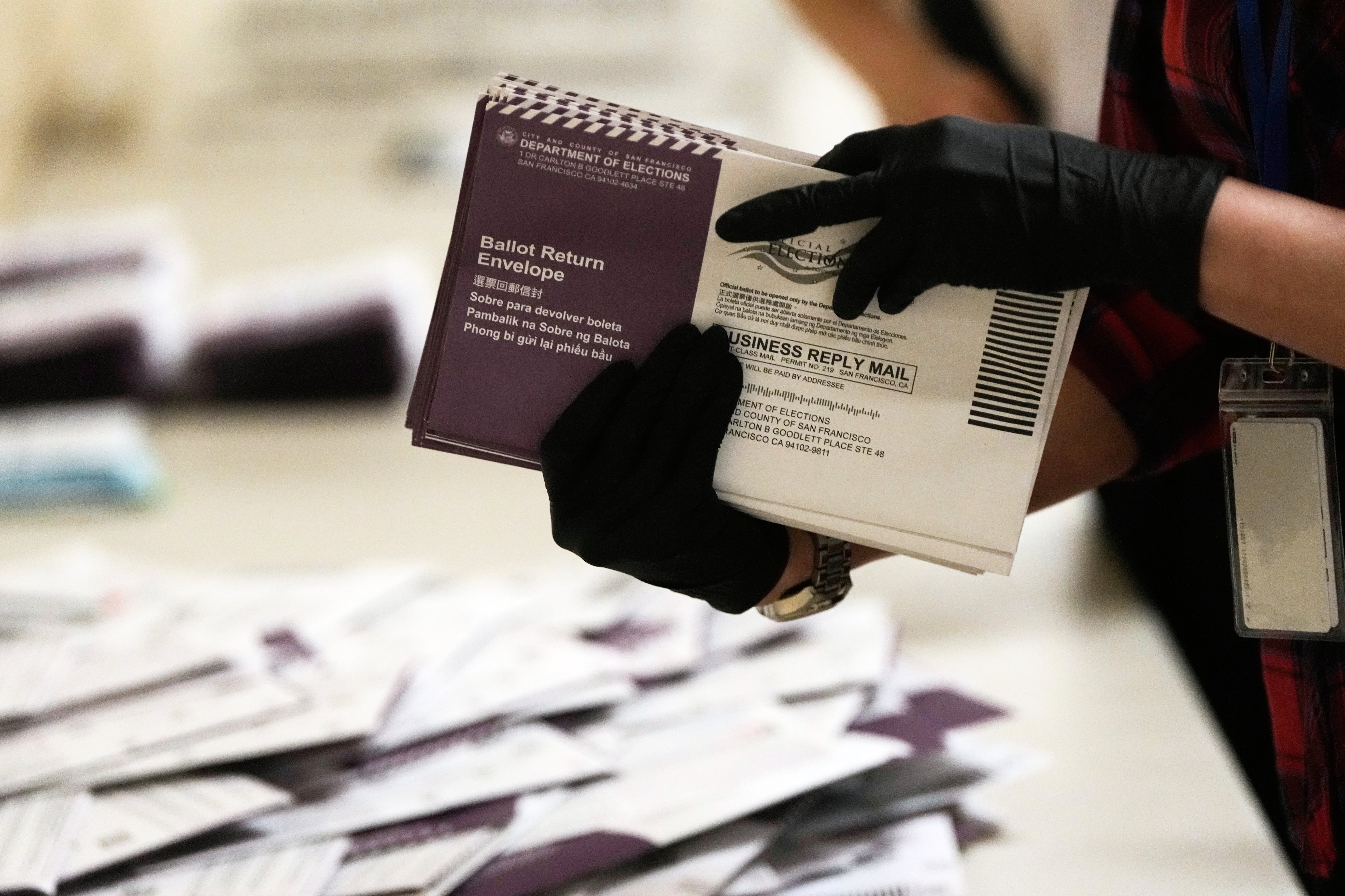 US appeals court upholds injunction that blocks Trump's order to create a federal voter list