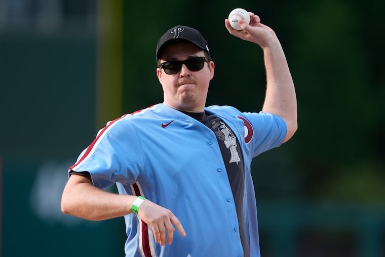 Comedian Shane Gillis, who will host the ESPYs, loves to talk about Philly sports.