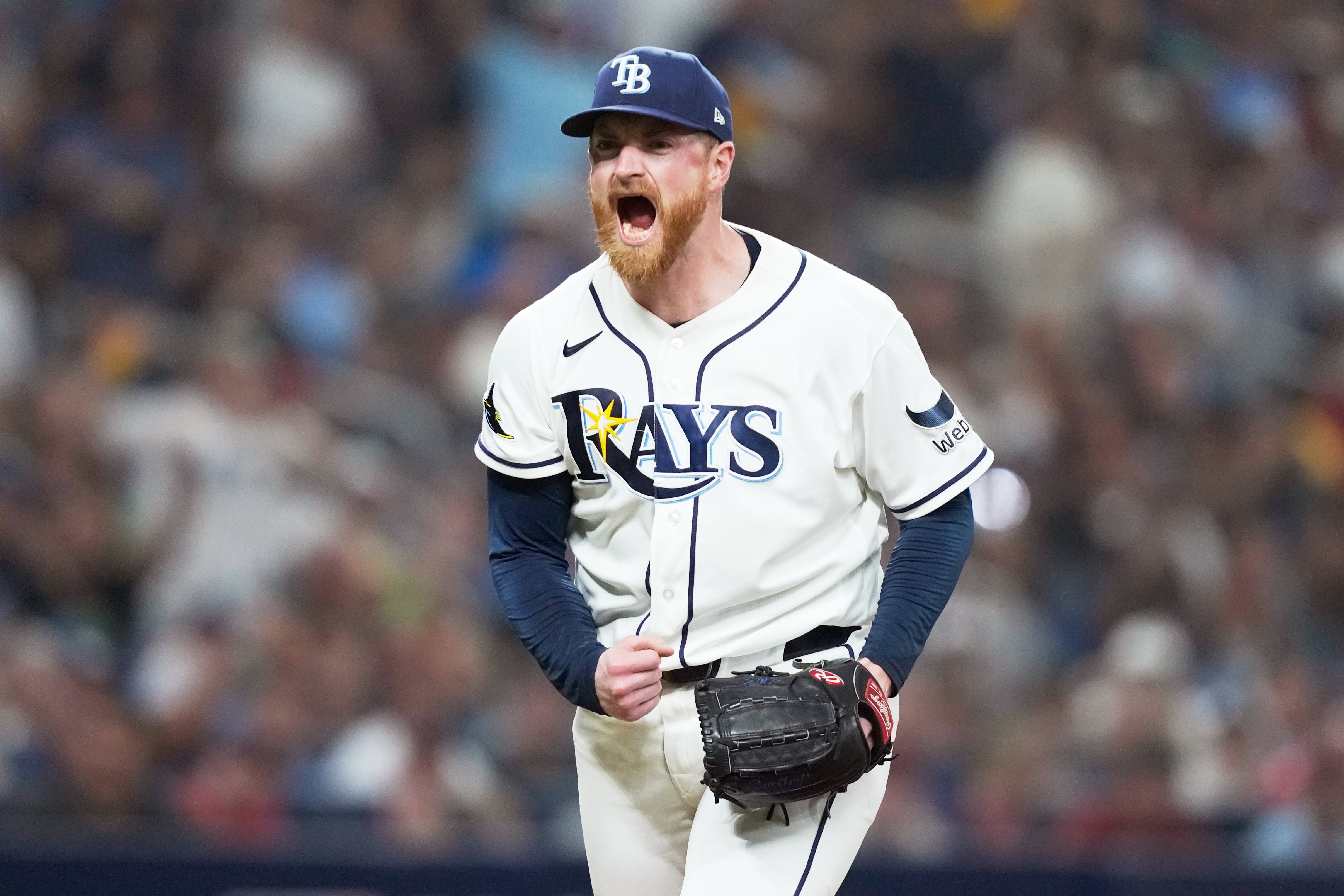 Chase DeLauter and José Ramírez lead the Guardians to a 7-3 win over the Rays in Game 1 of ALCS
