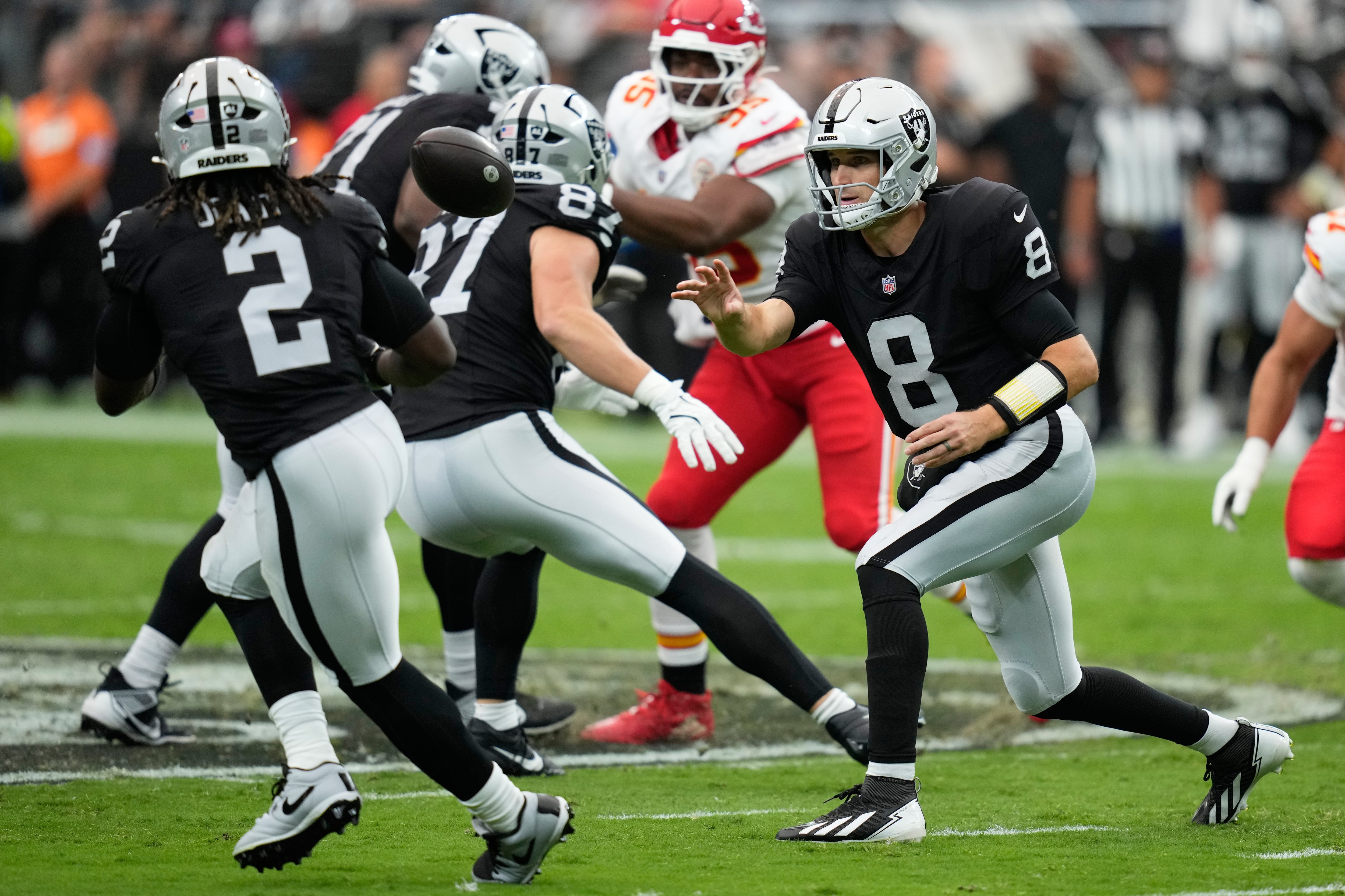 Klint Kubiak takes blame for a Raiders run game that ranks worst in NFL in yards per carry