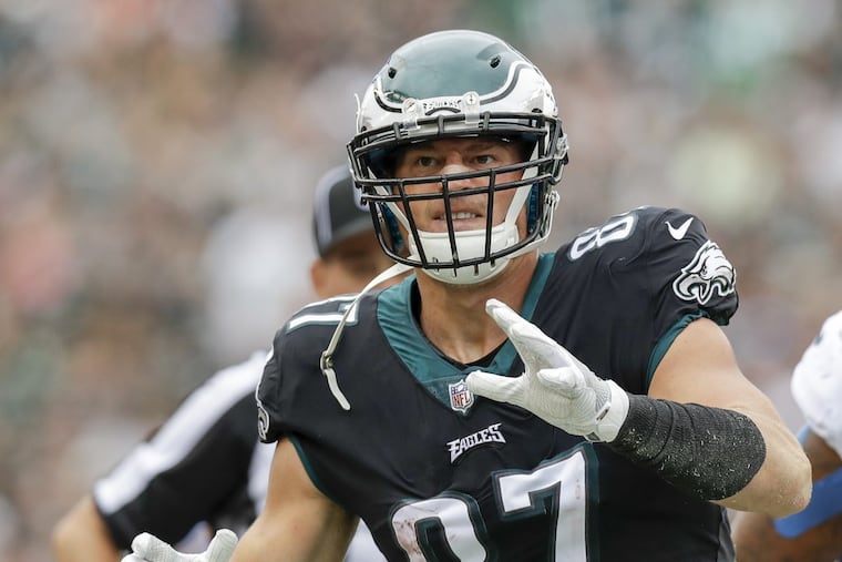 Eagles tight end Brent Celek reacts after a first-down catch against the Broncos on Nov. 5.