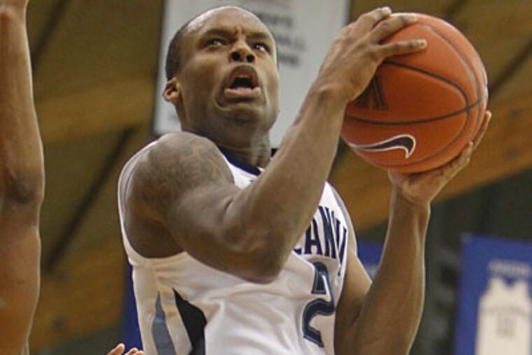Maalik Wayns averaged 17.4 points per game on 41.4 percent shooting for Villanova. (Ron Cortes/Staff Photographer)