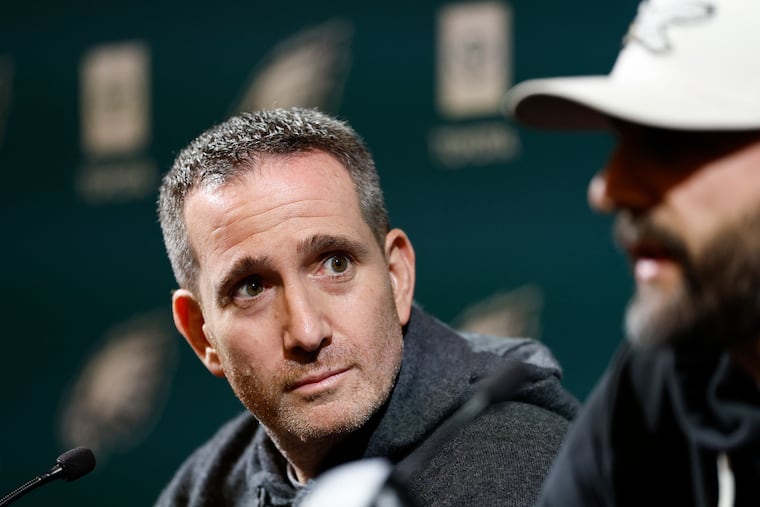 Eagles general manager Howie Roseman offered unsolicited and lavish praise for Nick Sirianni on Thursday.