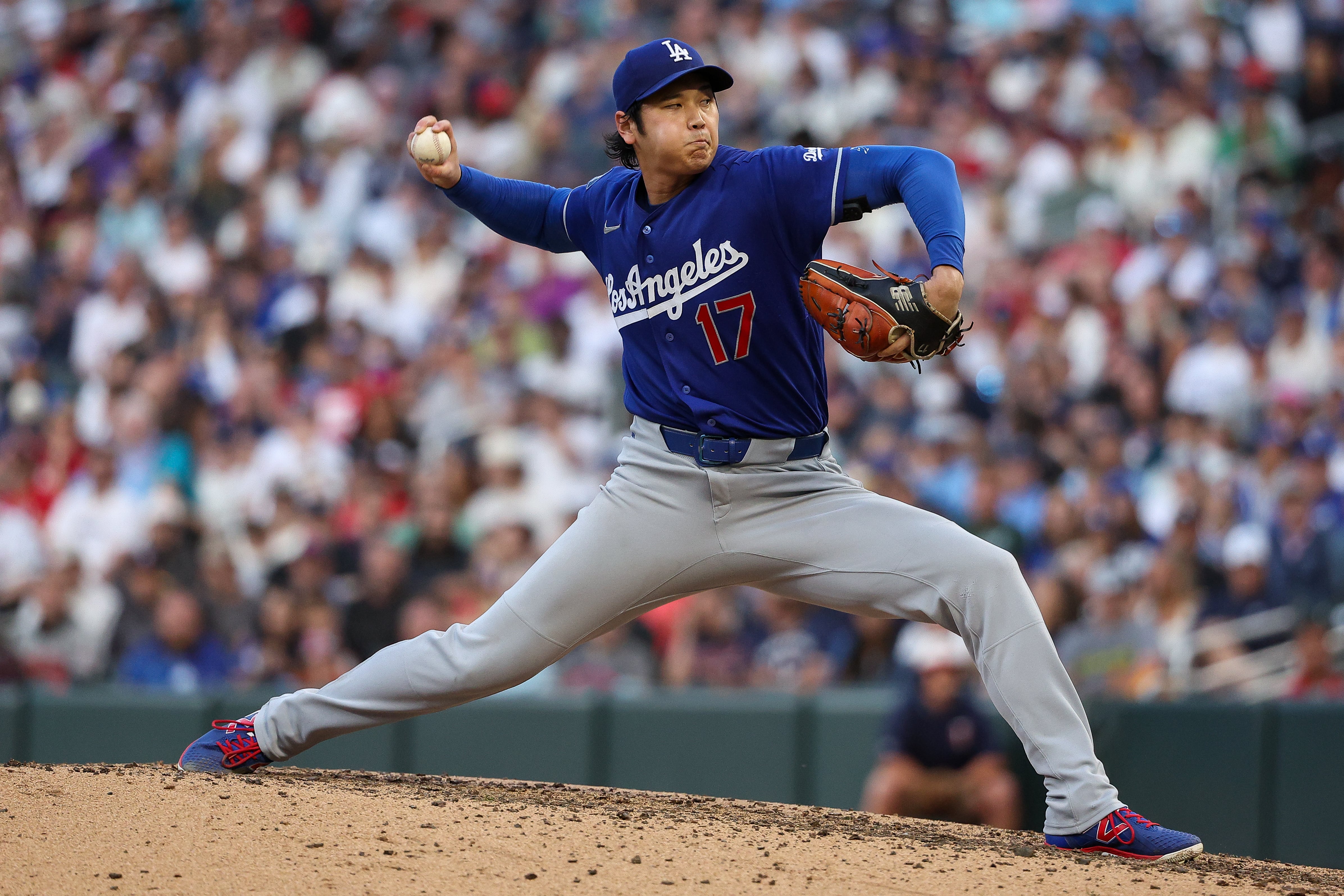 Dodgers rest Ohtani ahead of Athletics series, Roberts cites need for extra recovery