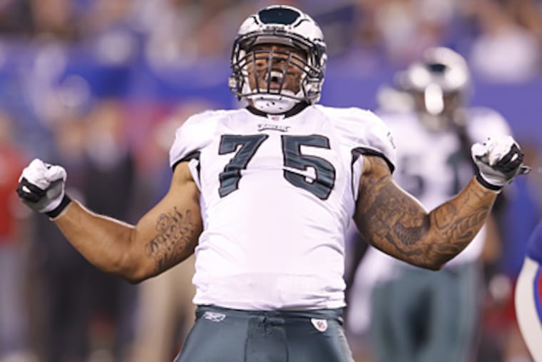 Juqua Parker and the Eagles have fans holding out hope for the playoffs. (Ron Cortes / Staff photographer)