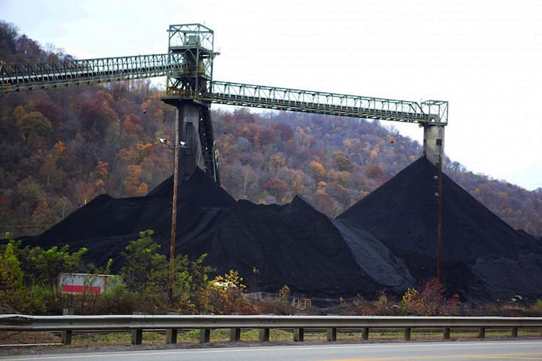 Consol Energy Inc. (CNX) was one of the worst-performing stocks of 2015.