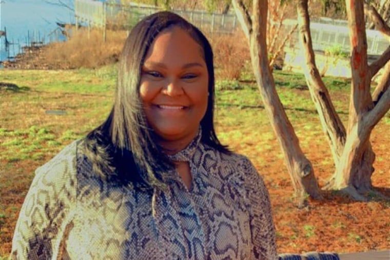 Jasmine Barnes, a substance use navigator at Penn Medicine, helps opioid addiction patients quickly obtain a buprenorphine prescription as part of a new program.