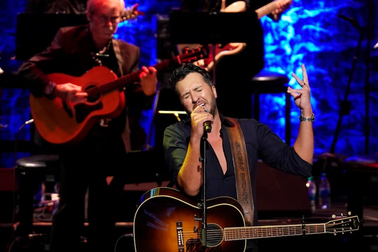 Luke Bryan performs during the induction ceremony of Brooks & Dunn at 2019 Medallion Ceremony at the Country Music Hall of Fame and Museum on Sunday, Oct. 20, 2019 in Nashville, Tenn.