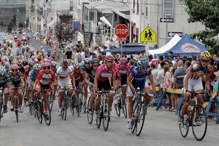Racers in the 2007 Commerce Bank Liberty Classic climbing the Manayunk Wall.