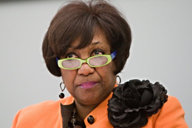 Superintendent Arlene Ackerman is paid $348,000 a year, more than the governor and mayor combined. (David M Warren / Staff Photographer)