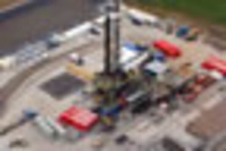 A Marcellus Shale oil drilling site near Latrobe, Pa on Thursday afternoon, September 9, 2010. (Laurence Kesterson / Staff Photographer) FRACKING, MARCELLUS, SHALE, OIL.