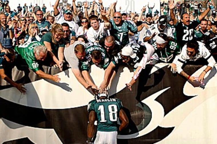 Jeremy Maclin and the Eagles host the Falcons at Lincoln Financial Field on Sunday. (Ron Cortes/Staff file photo)