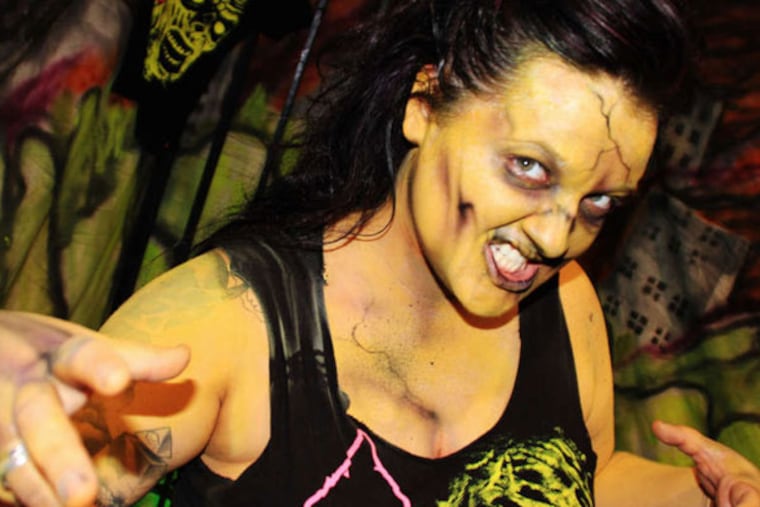 Zombie fan at Walker Stalker Con Atlanta, 2014.