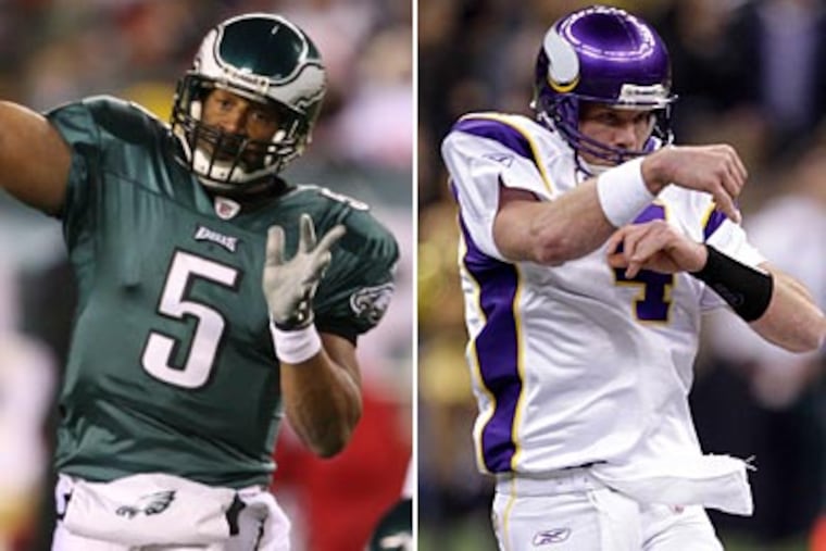 Donovan McNabb and Brett Favre have both experienced dramatic playoff failure. (Ron Cortes/Staff file photo/AP Photo/Morry Gash)