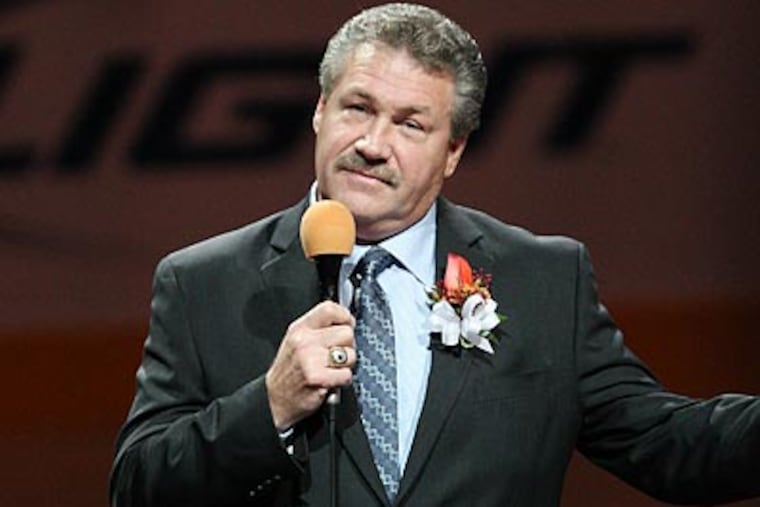 Dave Schultz et an NHL record for penalty minutes in a season with 472 during the Flyers' 1974-75 Stanley Cup championship season. (David M Warren/Staff Photographer)