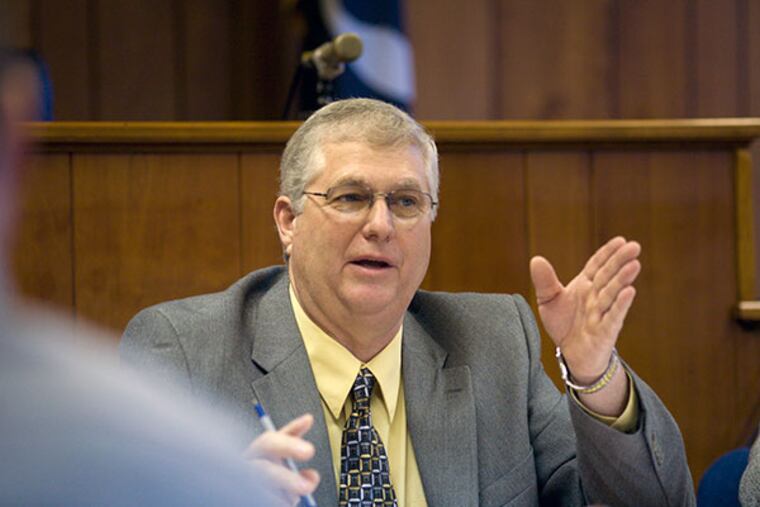 Then-Chesterfield Township Mayor Lawrence Durr presides over a township committee meeting in Dec. 2008. (Ed Hille / Staff Photographer)