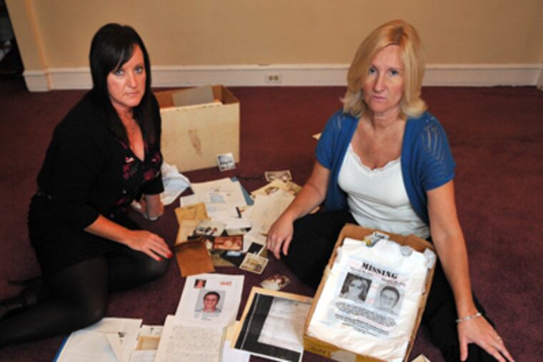 On the 35th anniversary of their brother's death, sisters (left) Beth English and Christine Fennimore are still trying to get answers. (Sharon Gekoski-Kimmel / Staff Photographer)