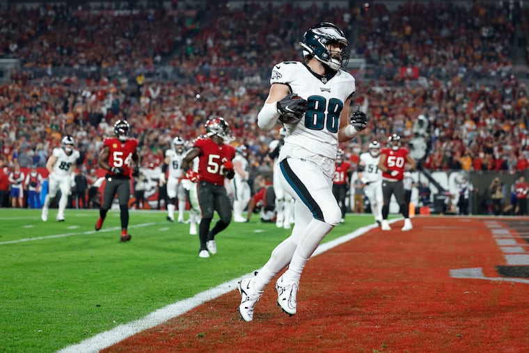 Eagles tight end Dallas Goedert scores a second-quarter touchdown against the Buccaneers on Monday.