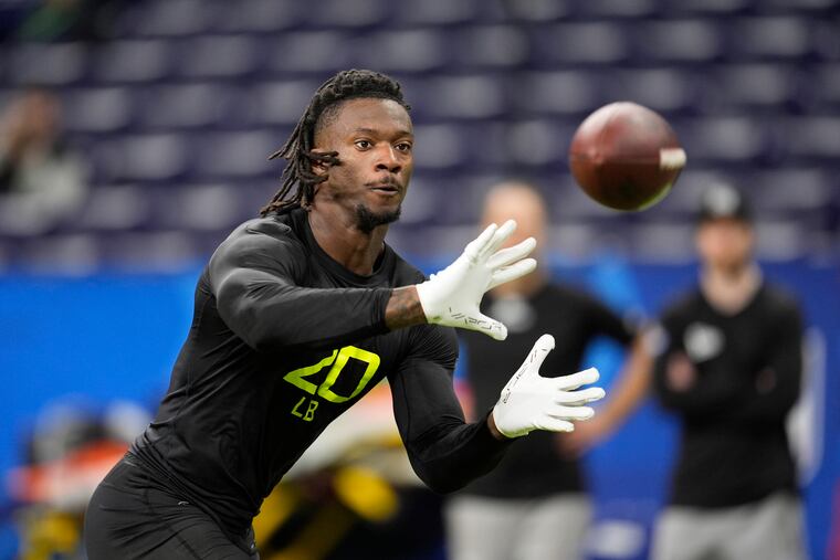 Georgia linebacker Smael Mondon runs a drill during the NFL scouting combine in Indianapolis on Feb. 27.