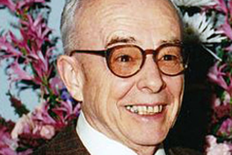Lucien R. Roy, 91, Villanova mathematician
