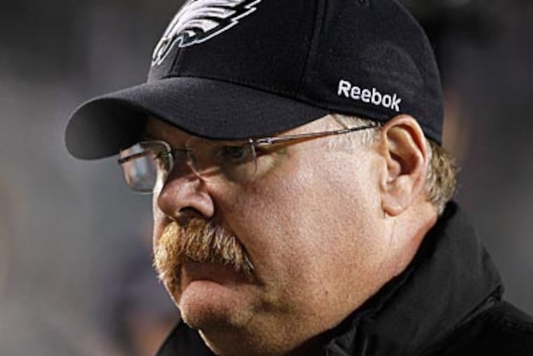 Eagles fans chanted "Fire Andy" during the team's loss to the Patriots at Lincoln Financial Field. (Ron Cortes/Staff Photographer)