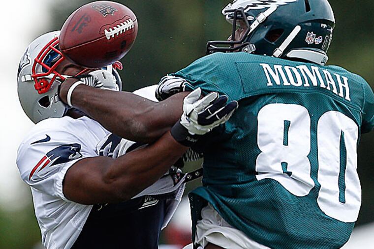 Eagles wide receiver Ifeanyi Momah. (David Maialetti/Staff Photographer)
