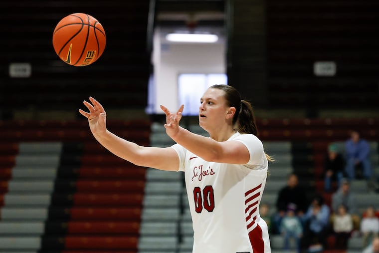 Forward Faith Stinson made a key basket to help secure the Hawks' win over the Explorers.